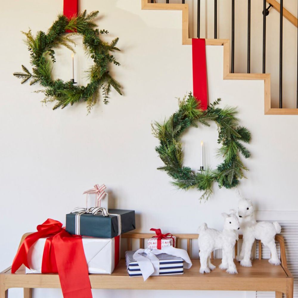 How To Store Christmas Wreaths? 4 Newest Tips