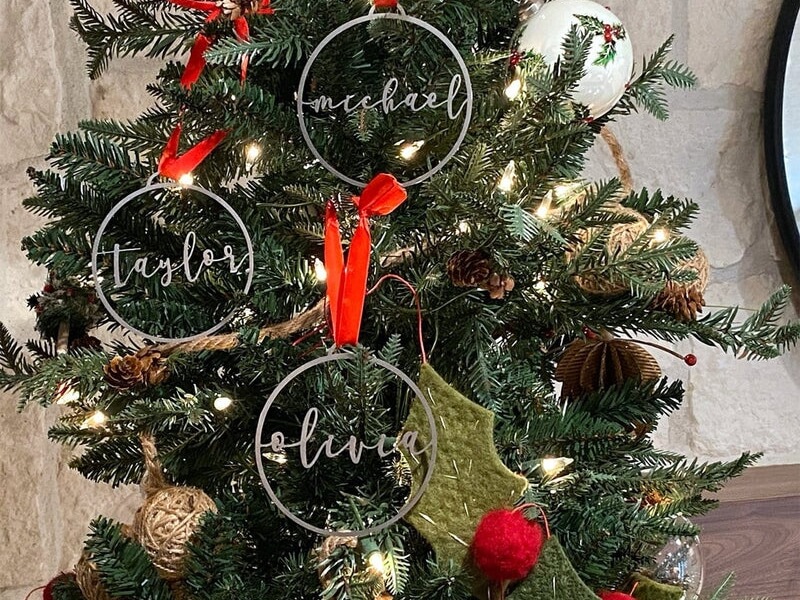 The Best Personalized Ornaments To Commemorate Big Events